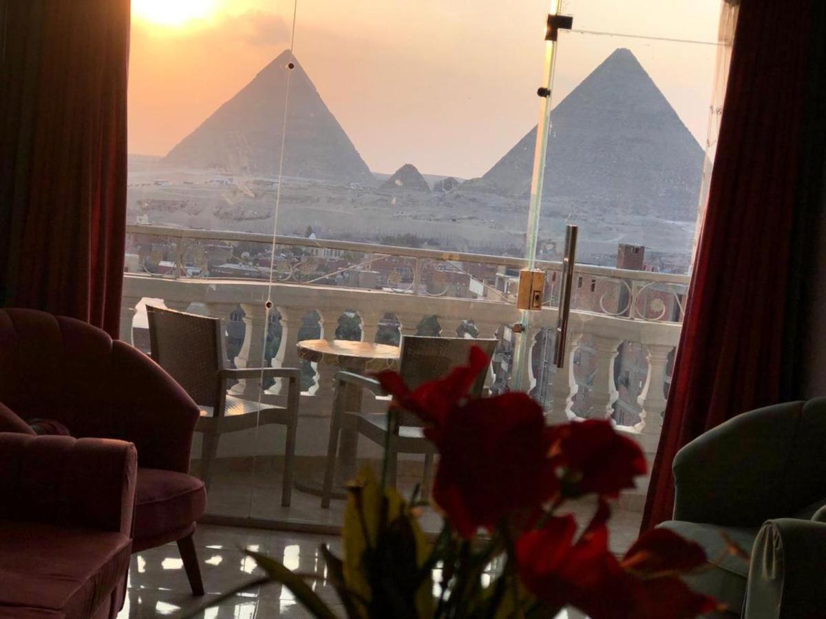 Full Pyramids View Apartment With Balcony For 8 P Kafret el-Gabal Eksteriør billede